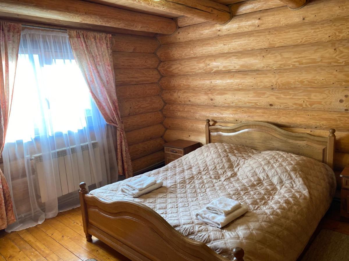 Smerekovyi Dvir Polyana  Luaran gambar