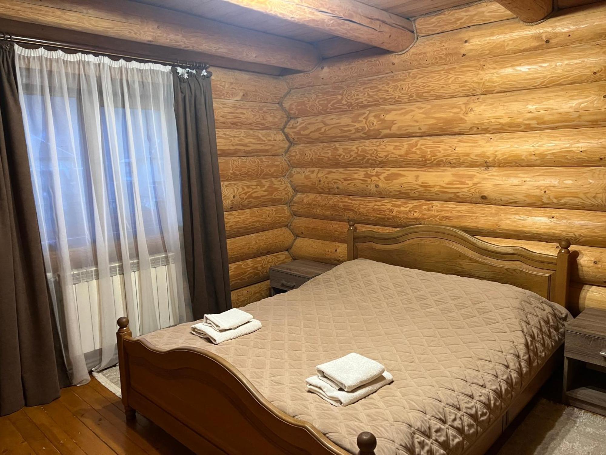 Smerekovyi Dvir Polyana  Luaran gambar